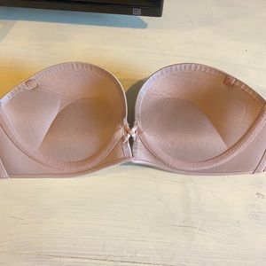 Victoria’s Secret Bombshell 32C strapless bra